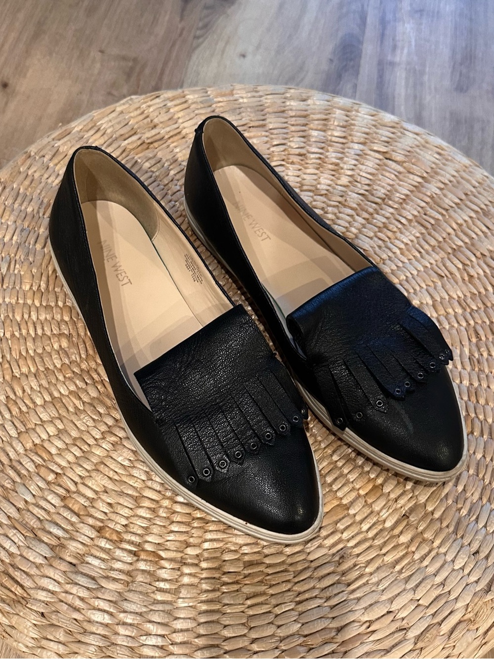 Nine West Black Leather Fringe Pointed Flats